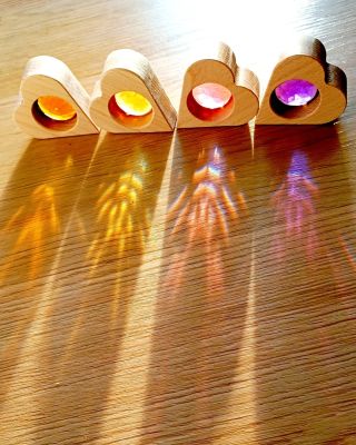 Když řeknete srdíčko, všichni si vybaví červenou barvu, ale není to jediná barva, která mu sluší... V této objednávce...